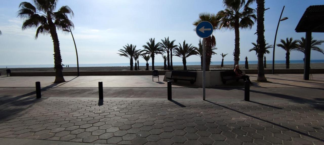 Beach Breeze Townhouse By The Beach Santa Pola Exteriör bild